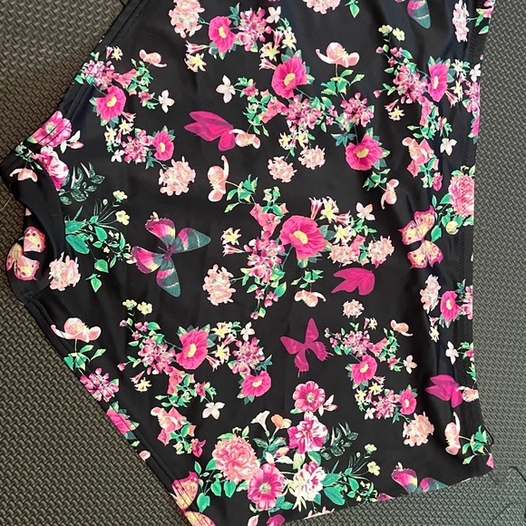 Victoria secret high waisted bottoms - Picture 3 of 3